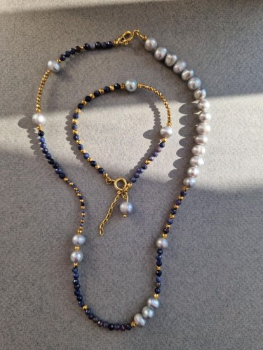 Zestaw Mroźna Królowa - naszyjnik i bransoletka z szafirów i szarych pereł