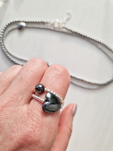 Zestaw srebrnych pierścionków z sercem i kulką